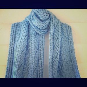 Beautiful Eddie Bauer light blue scarf